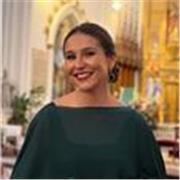 Profesora de flauta travesera para nivel básico y medio