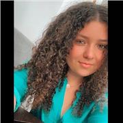 Adapto mis clases y me las preparo antes de darlas, online o presencial, me es indiferente además de dar clases a niños solo de primaria.