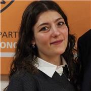 Sei alla ricerca di un insegnante paziente, disponibile e competente? Non esitare a contattarmi per conoscerci!