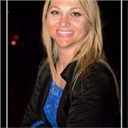 Sono Veronica diplomata  liceo linguistico e laureata in scienze umane.