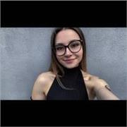 Sono una ragazza di vent'anni disposta a fare lezioni di italiano a bambini delle elementari, medie o anche persone straniere