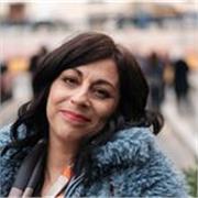 Sono Marisa ed ho una buona esperienza di insegnamento della lingua italiana agli stranieri. 