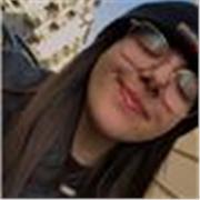 Sono una studentessa universitaria al secondo anno di scienze politiche e sociali con un diploma di maturità in scienze umane