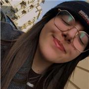 Sono una studentessa universitaria al secondo anno di scienze politiche e sociali con un diploma di maturità in scienze umane