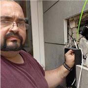 Profesor de electricidad con amplia experiencia en el sector