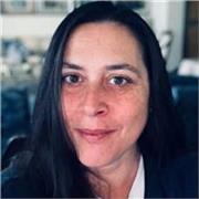 Laureata in Lettere offre lezioni di italiano per stranieri, letteratura italiana, grammatica italiana, conversazione, scrittura