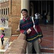 ¡Soy Gynno! Tengo 23 años. Soy de Filipinas. Soy hablante nativo de inglés. Estudié Ciencias Políticas en la Universidad Ateneo de Manila en Filipinas. Actualmente, estoy en Sevilla, España. Quiero enseñar y ayudar a niños, adolescentes o adultos jóvenes 