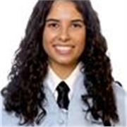 Profesora titulada en Educación Infantil y en Psicopedagogía, preparada para tratar problemas de aprendizaje. 