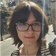 Diplômée du BAC, étudiante supérieure en Illustration 2D et 3D, bilingue en Anglais, située à Béziers.