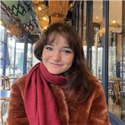 Prof de français : spécialisé primaire et collège.