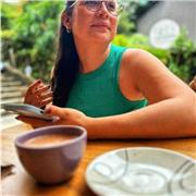 Profesora de apoyo para media técnica, Técnica o tecnología en temas de marketing y comunicación