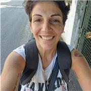 Laureata in Scienze Internazionali e Diplomatiche impartisce lezioni di Storia e Filosofia anche a domicilio