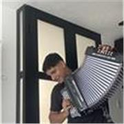 Bachiller y estudiante de Ingeniería civil
