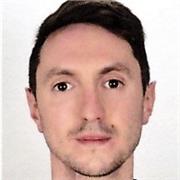 Insegnate di scuole elementari offre ripetizioni per alunni di scuole elementari e medie