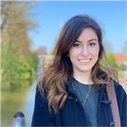 Offro aiuto per i compiti a bambini delle scuole elementari e medie, nelle materie di italiano, inglese, matematica e scienze.
Aiuto anche ragazzi delle scuole superiori in italiano e inglese