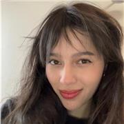 Profesor de apoyo especializado en lenguas extranjeras para niños de forma híbrida