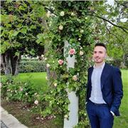 Ho sempre avuto passione per la storia, la filosofia e la geografia