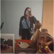 Profesora de Español enseña para todas las edades