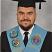 Profesor con experiencia de más de tres años dando clases de lengua en ESO y bachillerato, además de todas las áreas de primaria 