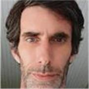 Je suis professeur en développement informatique, passionné par la transmission des connaissances et l’accompagnement des étudiant