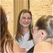 Étudiante polyvalente qui serait capable de vous donner les clés pour réussir de la 6eme à la 3eme dans toutes les matière 