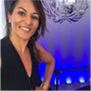 Professeure de Français, Anglais, Chant et Piano en anglais et Preparation aux Calbridge exams. 