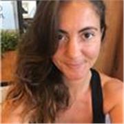 Professora titolata en Yoga, con 7 años de experiencia.