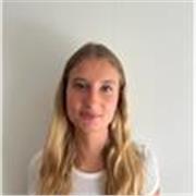 Studentessa universitaria (italiano,inglese, francese, filosofia, storia )