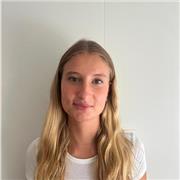 Studentessa universitaria (italiano,inglese, francese, filosofia, storia )