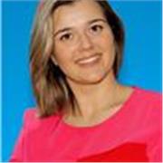 I am an experienced English teacher who enjoys working with students of different ages and backgrounds.