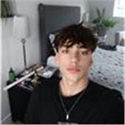 A-Level Psychology tutor based in London. Online & in-person lessons. Predicted 3 A*s, building confidence