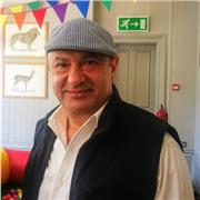 Insegno matematica e scienze a Piacenza e Provincia e cerco sempre di trovare un modo semplice e diretto per aiutare a trovare prima un metodo poi spiegare come applicarlo in modo costruttivo