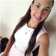 Profesora de lengua y literatura brinda clases a todas las edades