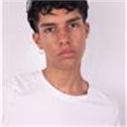 he estado en un colegio donde me daban grandes bases en inglés y alemán y me siento cómodo dando clases en los idiomas a niños.