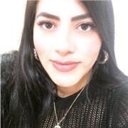 Profesora de ciencias, infancia y adolescencia para enseñar clases en línea desde Medellín