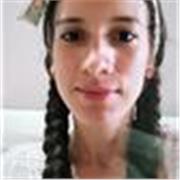 Profesora de apoyo escolar orientado a adolescentes y jóvenes online