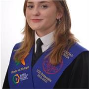 Graduada en Biología, con experiencia previa dando clases de ESO, bachillerato y algunas asignaturas de la carrera de biología.