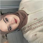 Qualified English tutor based in London offering fun, personalised online lessons for students aged 6 to 18!