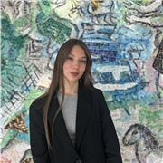 Étudiante en droit - titulaire d’un bac général avec mention, spécialité HGGSP SEE