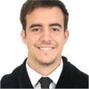 Graduado en Física con capacidad para dar clase de física y matemáticas a nivel pre-universitario y universitario