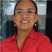 Maestra de biología y ciencias ambientales para apoyar en la enseñanza de la redacción de textos académicos