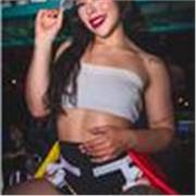 Profesora de baile colombiana (salsa, bachata y twerk)