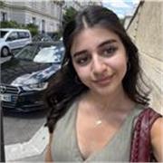 Online English tutor for primary school children with psychology background offering engaging lessons