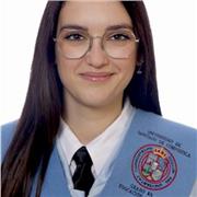 Profesora de primaria apta para todos los niveles.