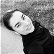 Offro ripetizioni a bambini delle scuole elementari, medie e superiori, creando stili di apprendimento personalizzato.