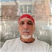 Clases particulares de tenis. Tengo 68 años, y estoy buscando alumnos de nivel inicial y medio a los que pueda ayudar a avanzar. Me puedo trasladar dentro de la comunidad de Madrid. Interesados contactarme por este medio