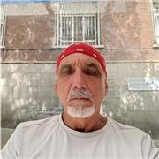 Clases particulares de tenis. Tengo 68 años, y estoy buscando alumnos de nivel inicial y medio a los que pueda ayudar a avanzar. Me puedo trasladar dentro de la comunidad de Madrid. Interesados contactarme por este medio