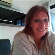 Native English tutor with 5 years' experience offering private English lessons for children and adults in English and phonics.