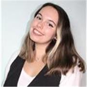 Profesora titulada en Bellas Artes con una sólida experiencia en talleres creativos para todas las edades.