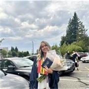 He estudiado 2 años en Canadá y eso me ha ayudado a adquirir un nivel de ingles nativo, fui profesora de español en Canadá.